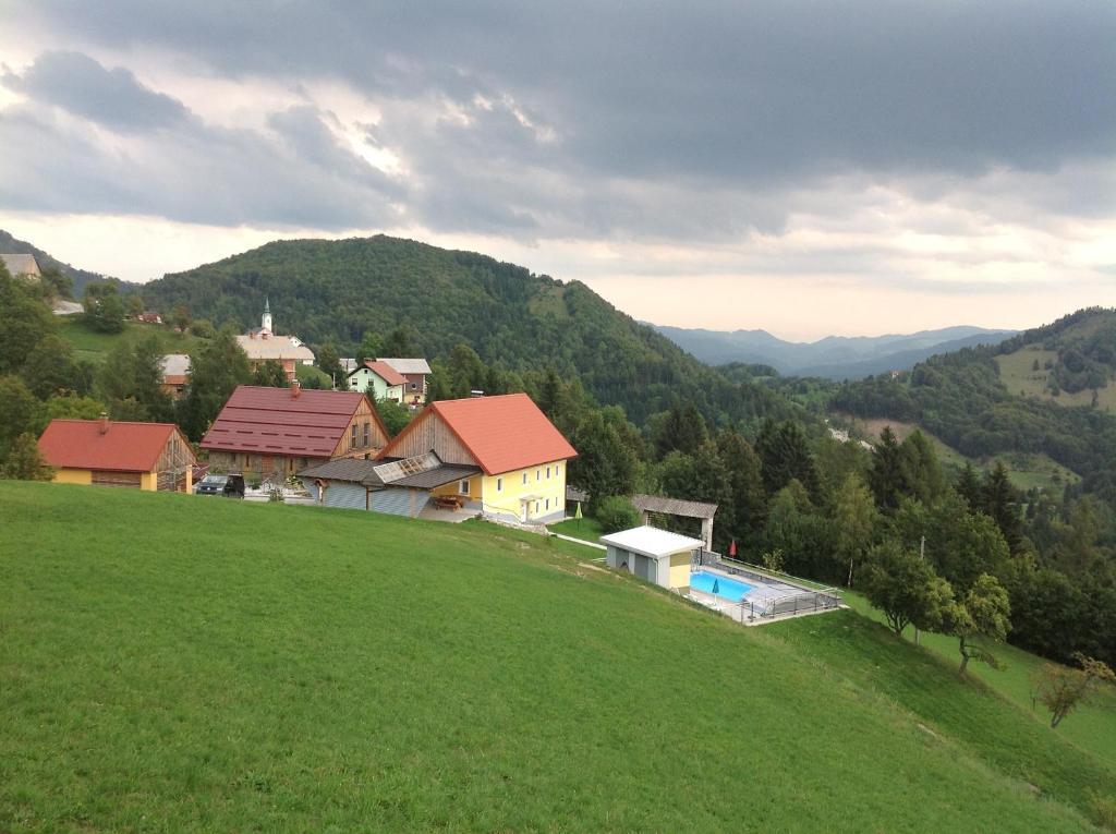 Apartments Za Grapo Cerkno Eksteriør billede